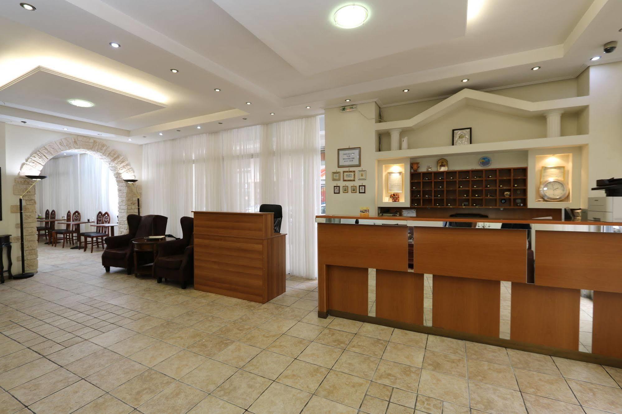 Athens Delta Hotel Екстериор снимка