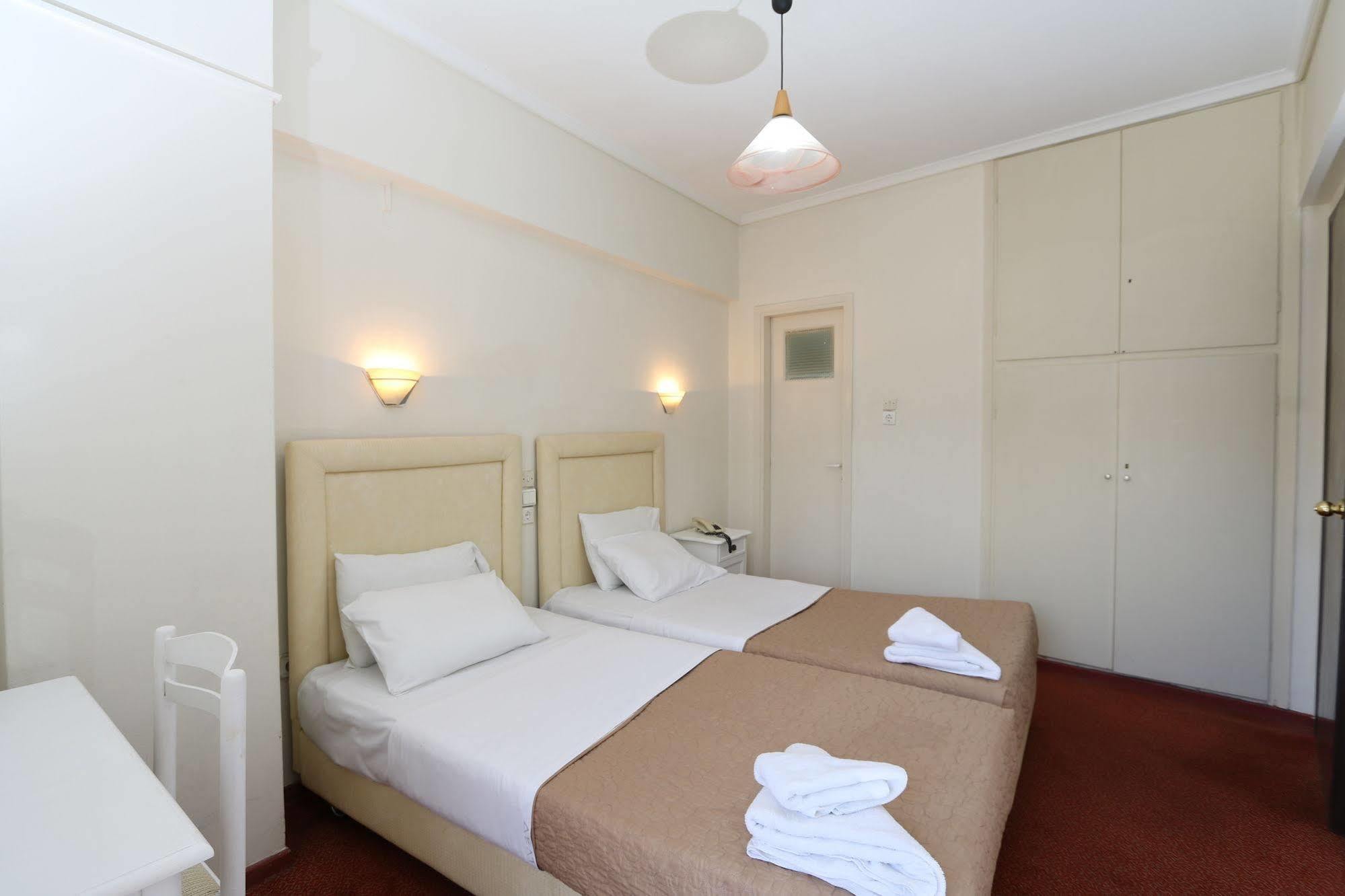 Athens Delta Hotel Екстериор снимка