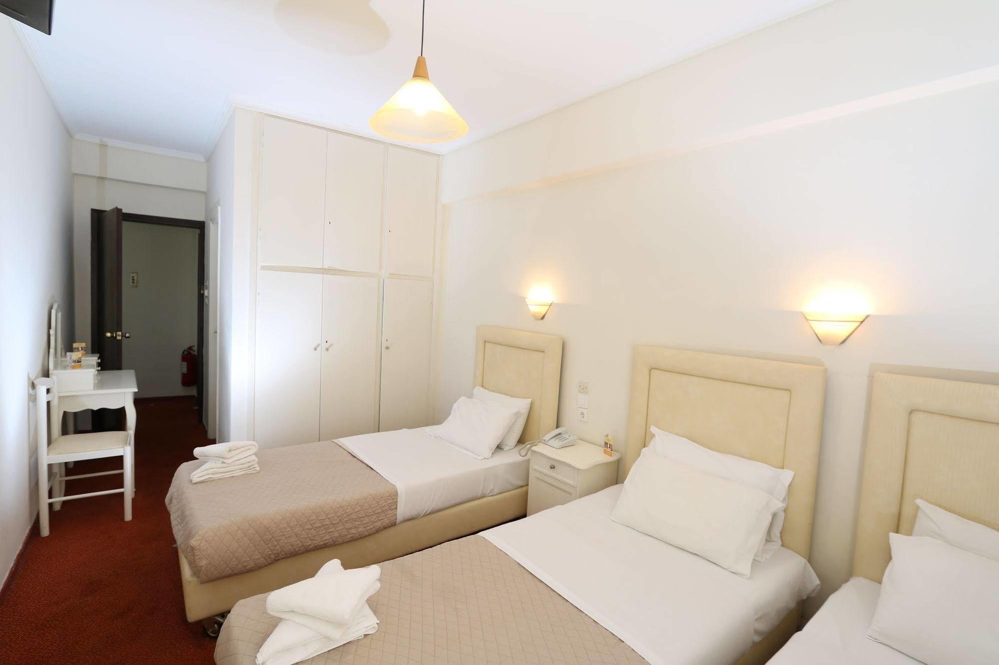 Athens Delta Hotel Екстериор снимка